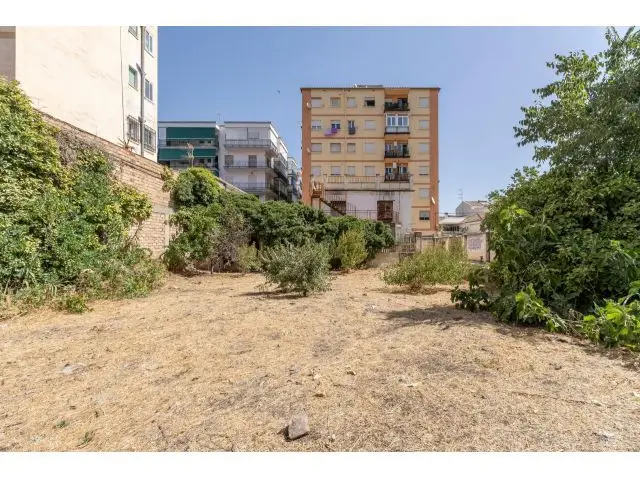 Parcela 612m2 con Vivienda 181m2 Junto Hipica Zaidin