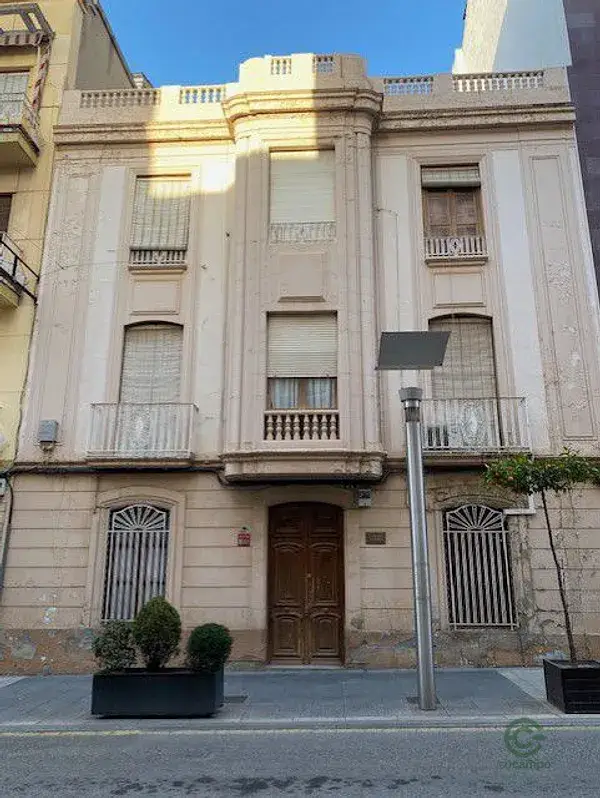 Casa Señorial para Reformar en Jaen Centro