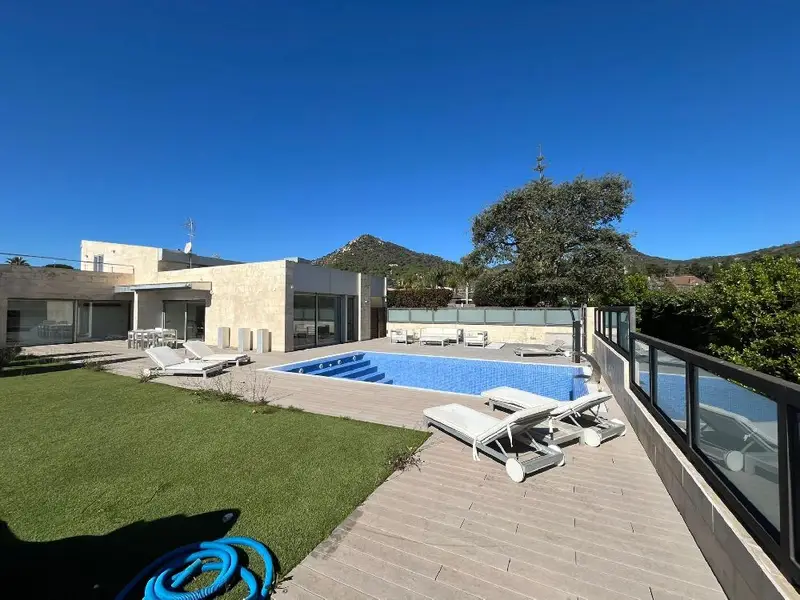 Venta Chalet con calefacción en Centro Cabrera de Mar