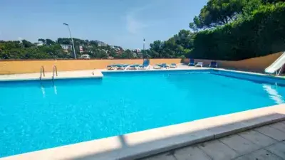 Alquiler Piso Poal 3 habitaciones terraza piscina parking