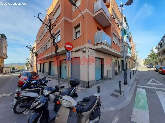 8 Locales Comerciales en Venta o Alquiler Sant Joan Despi
