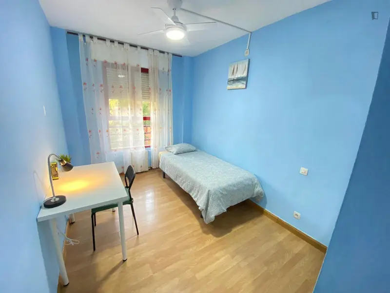 Habitacion Doble en Piso Compartido cerca de Renfe El Pozo