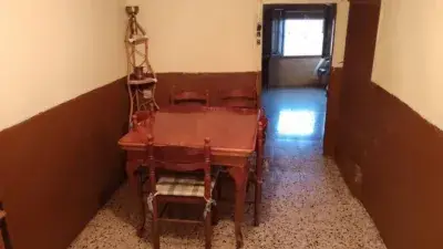 Casa Rústica en Venta en Esplús con Patio