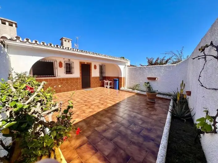 Adosado 2 Dormitorios Elviria Pueblo Sueco Reformado Cerca Playa