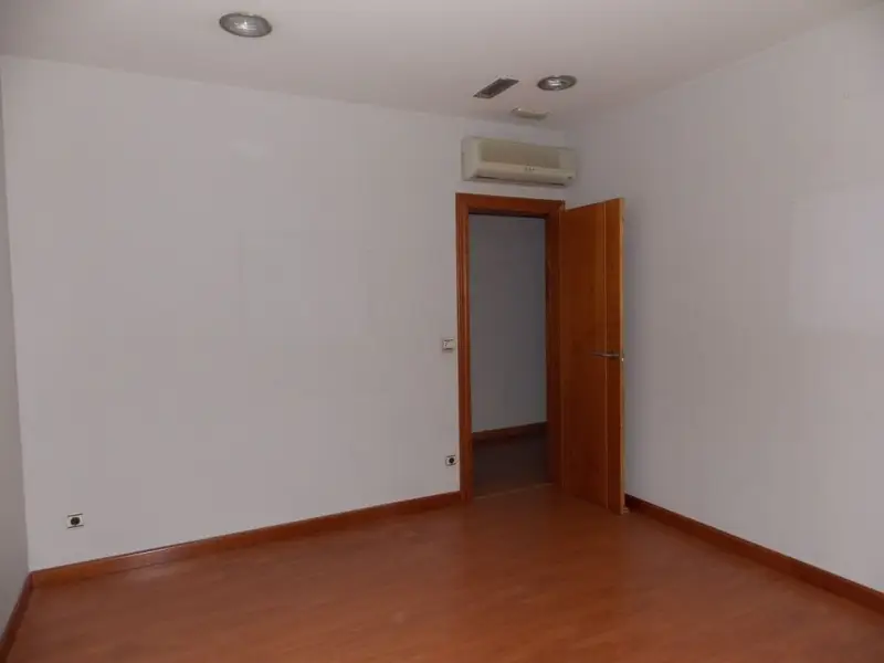 Local 189m2 Valladolid Plaza Tenerias