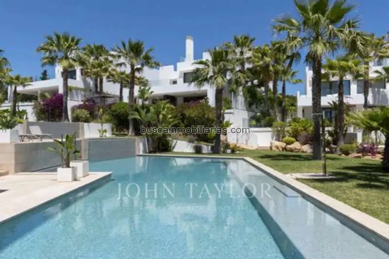 Villa de Lujo en Cala Llenya Ibiza 5 Dormitorios Piscina Privada