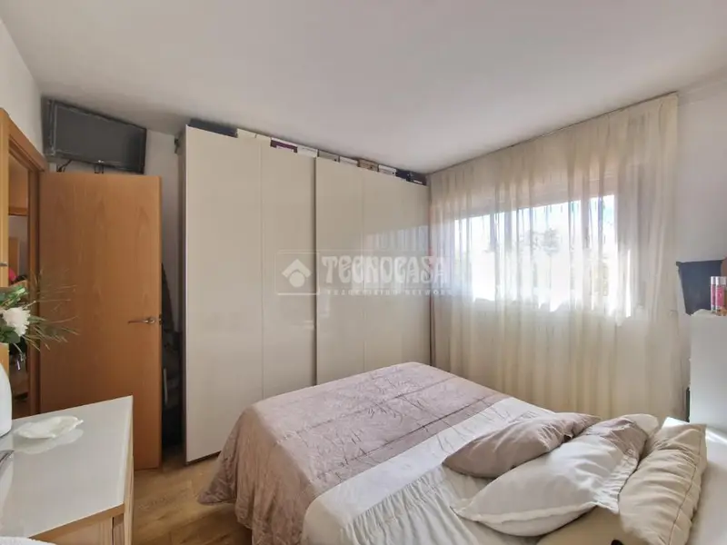 Piso en venta Cerdanyola 3 dormitorios reformado vistas montaña