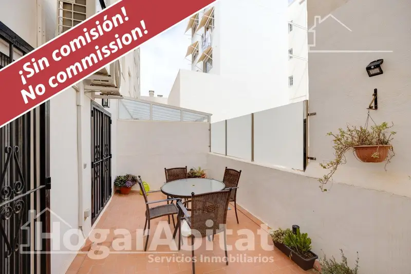 Venta de piso con terraza en Playa del Cura (Torrevieja), Estacion de autobuses