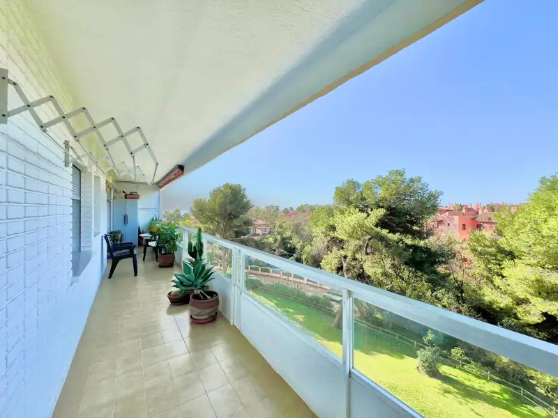 Apartamento 2 Dormitorios en Venta Las Chapas Marbella