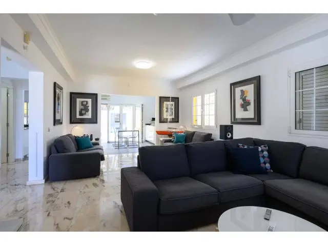 Casa 4 Dormitorios Bellavista Amplia Reformada