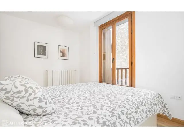 Apartamento en Tramacastilla de Tena con Vistas a la Montaña