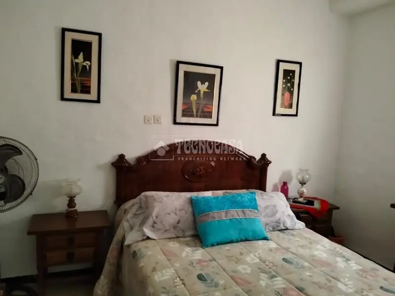 Casa Rural con Piscina y 5 Dormitorios en Venta