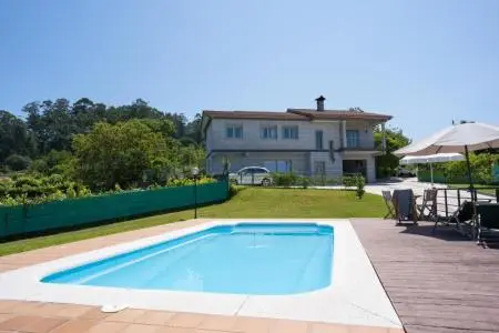 Casa con Piscina, Pista Tenis y Gimnasio en Salvaterra de Miño