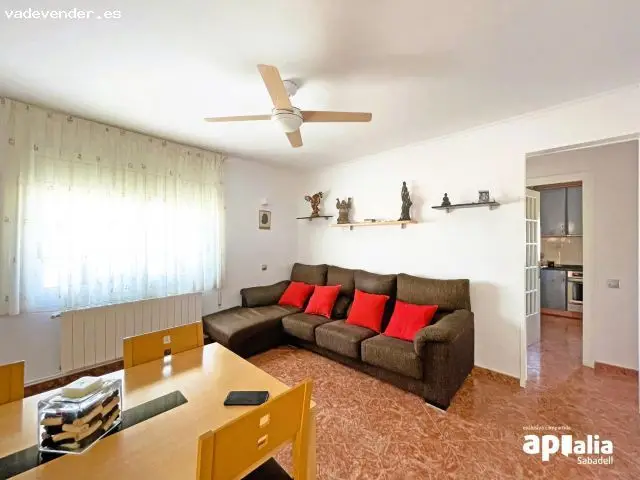 3 Habitaciones Sabadell Zona Tranquila Piso Bien Conservado