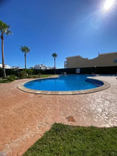 Bungalow 2 Dormitorios Orihuela Costa Cerca de la Playa