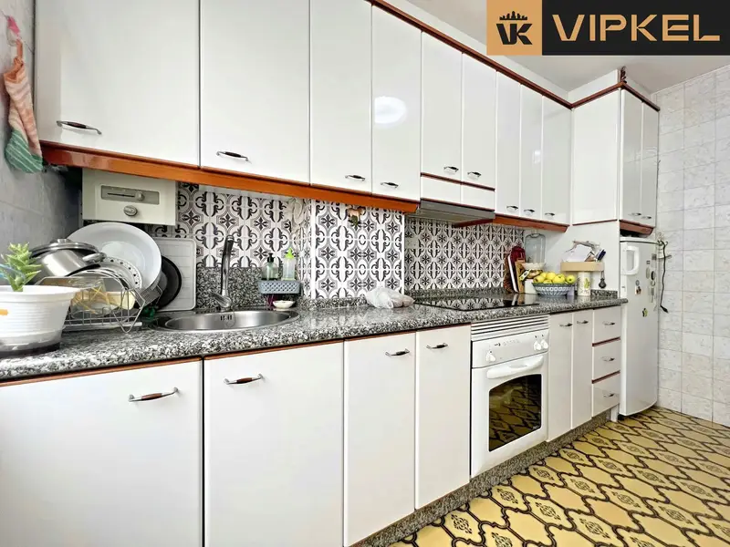 Piso en Venta Los Castros A Coruna 4 habitaciones 2 banos