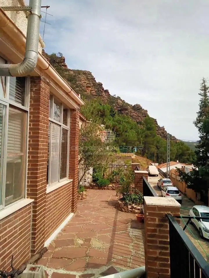 Chalet en Venta en Gatova Sierra Calderona 4 habitaciones