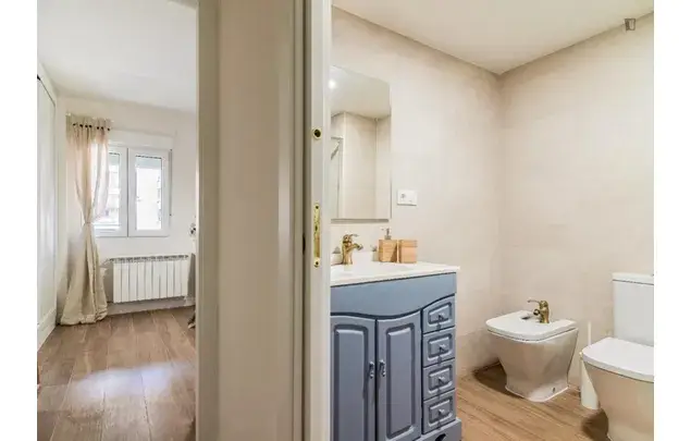 Apartamento 6 Dormitorios Madrid Estudiantes Trabajadores