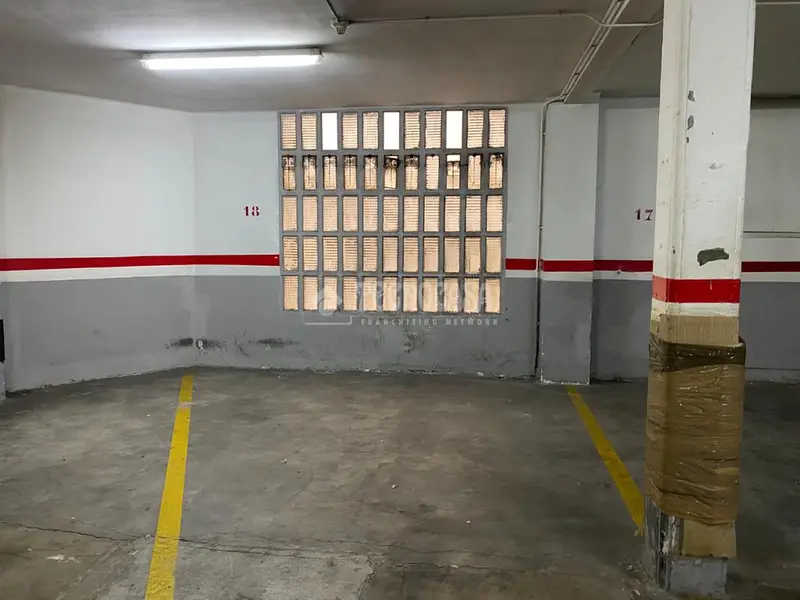Plaza de Garaje en Venta en Horta Guinardó