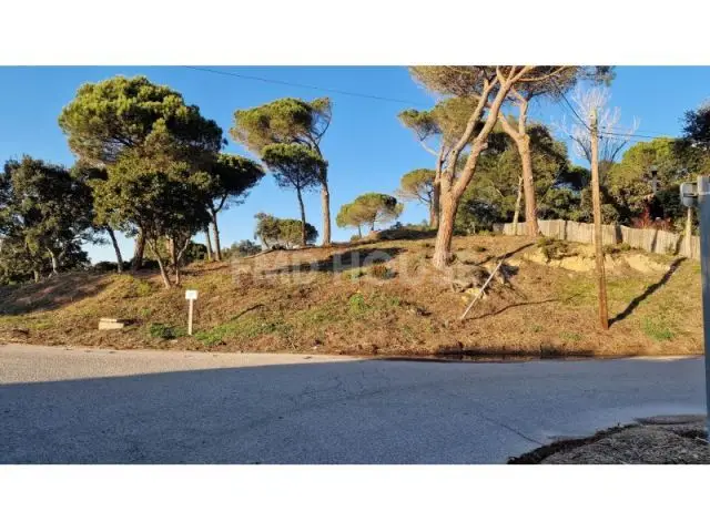 Parcela Esquinera Soleada 838m2 Aiguaviva Park Cerca Lloret de Mar