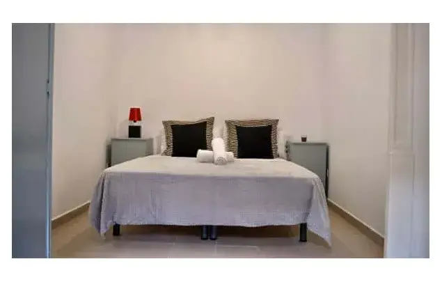 Habitaci	ón 120m	² Barcelona Alquiler 2-18 Meses Dep																																					ósito 800																																					€