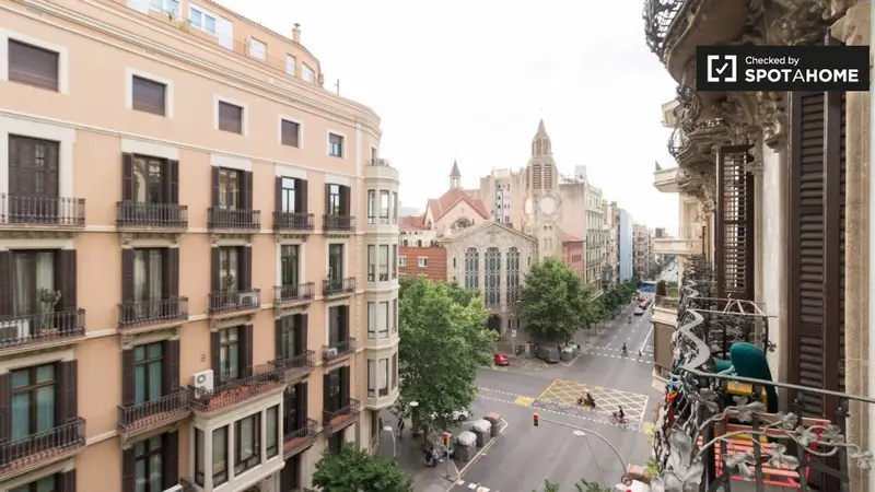 Habitacion Compartida para Mujeres en Carrer de Balmes