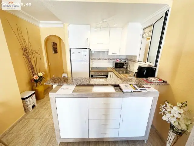 Apartamento en Guardamar del Segura con Piscina Cerca de la Playa