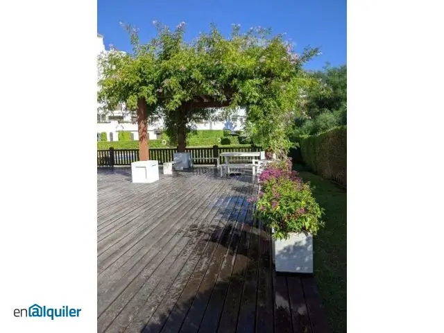 Alquiler Piso Golf Hills Estepona Piscina Garaje