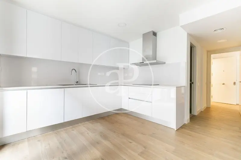Apartamento en Sagrada Familia 117m2 con terraza 107m2