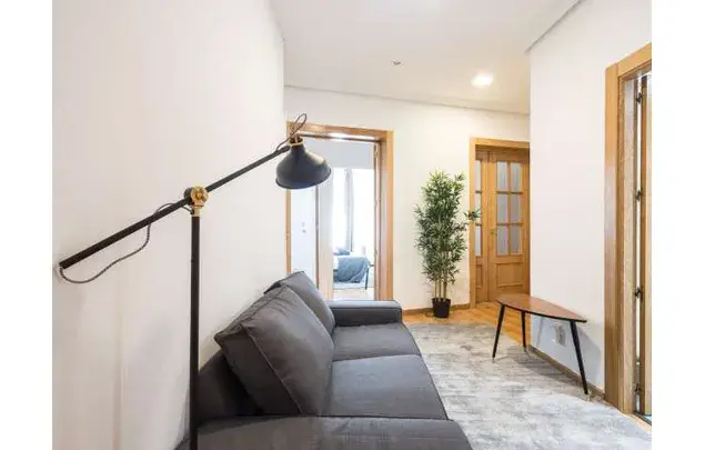 Rent a room of 180 m² in Madrid