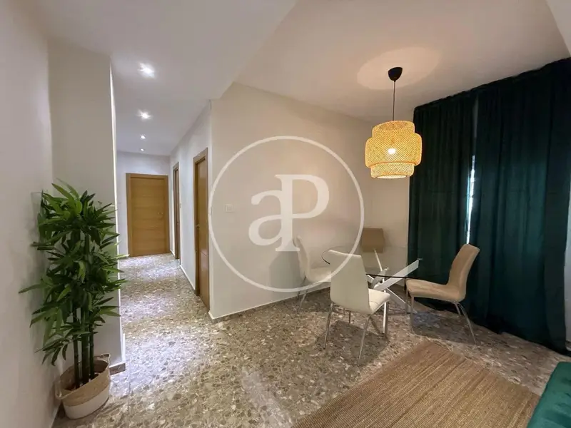 Apartamento en Alquiler Cabanyal Canyamelar Valencia 4 Habitaciones Cerca Playa
