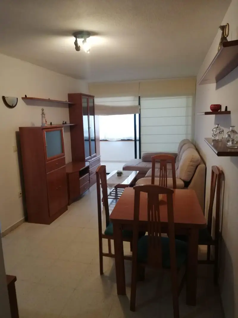 Apartamento en Benidorm Juzgados 84m2 Terraza 1 Dormitorio