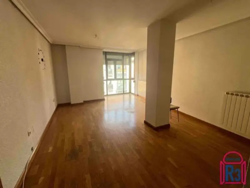 venta Apartamento en Distrito 4, León (50920644204.108900)- Globaliza