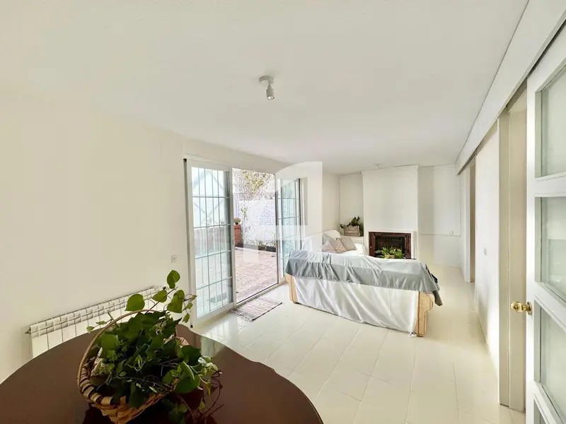 Chalet en Madrid con Jardin Piscina y Garaje