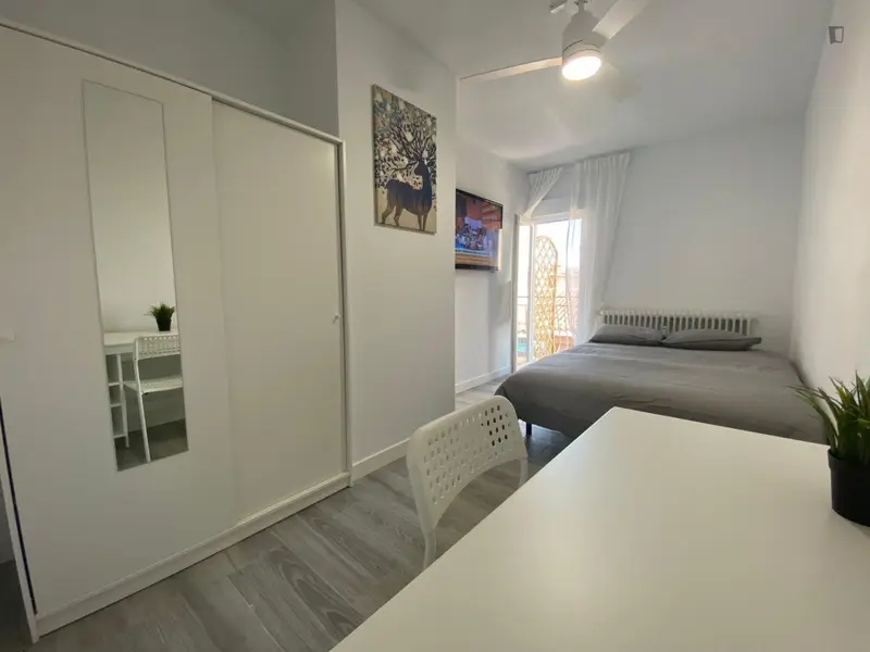 Habitacion Doble con Balcon en Villaverde Alto
