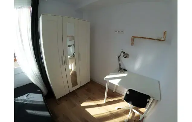 Habitaci
ón 80m
² L'Hospitalet de Llobregat