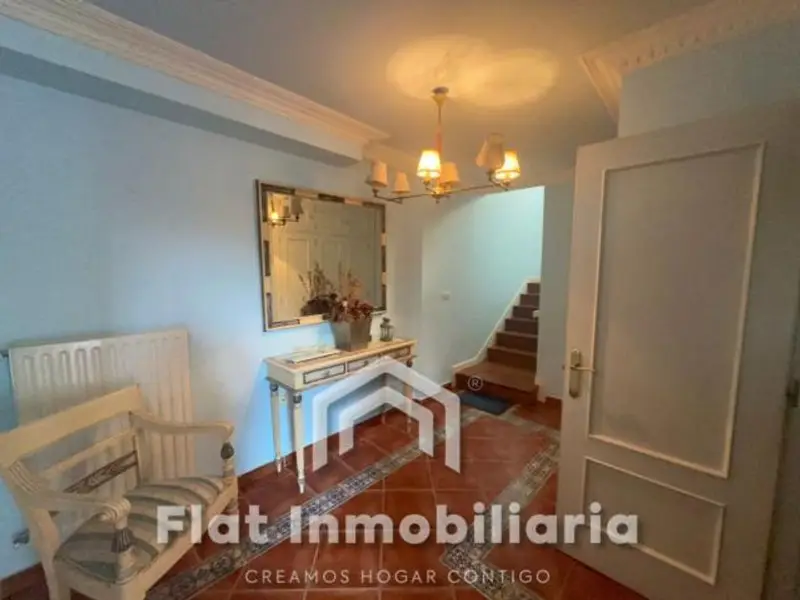 Chalet Adosado en Brazomar con Piscina y Padel