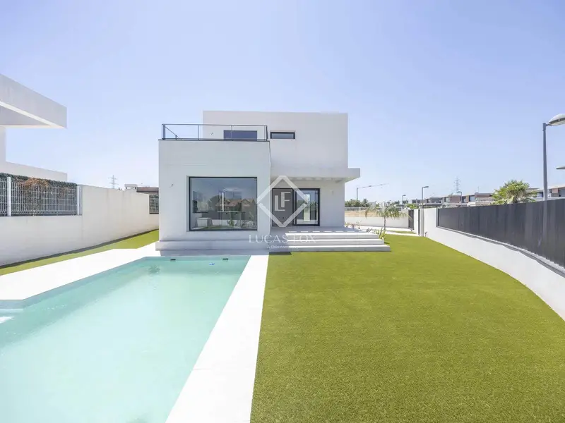 Chalet en venta en Bétera, Valencia