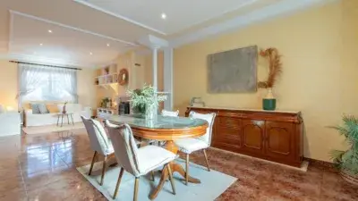 Chalet en Canals 392m2 4 plantas Garaje Triple
