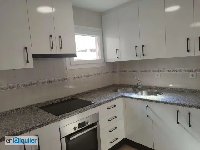 Alquiler casa con 2 baños Atarfe