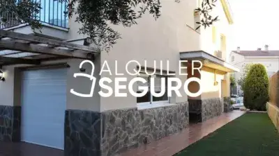 Chalet en Alquiler Argentona 4 Dormitorios 259m2