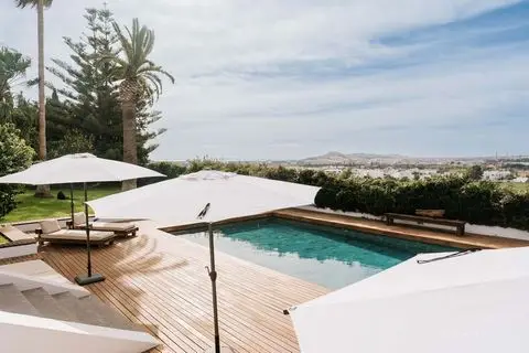 Villa de Lujo en Jesús Ibiza con Vistas Panorámicas