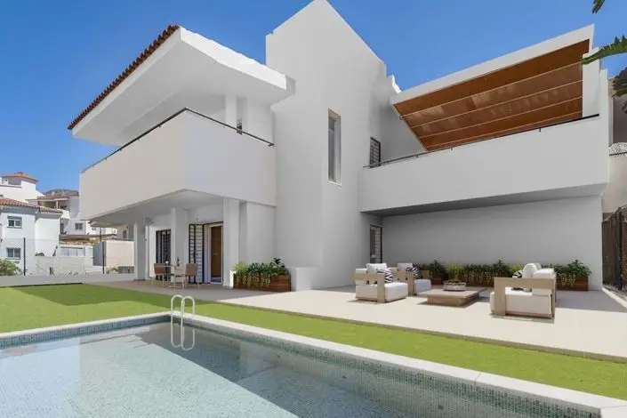 Villa en Venta Mijas 3 Dormitorios Lujo Vistas al Mar