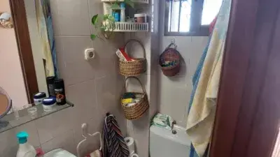 Casa en Venta San Isidro: Amplio Garaje, Terraza y 3 Dormitorios
