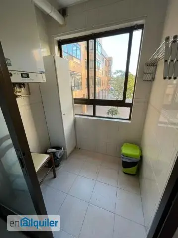 Alquiler Piso Amueblado Burgos: 2 Dormitorios, Cerca Hospital Universitario