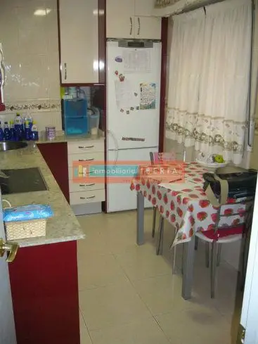 Venta Piso con garaje en Universidad Logroño
