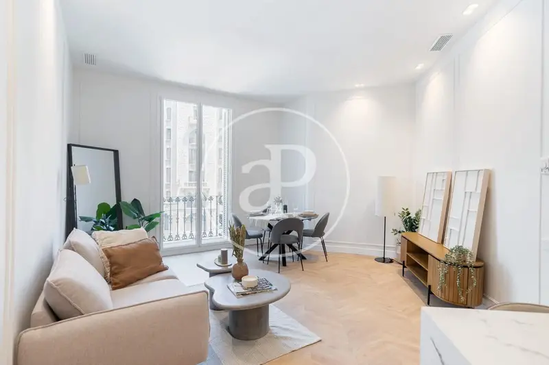 Apartamento de Lujo en el Gótico 80m2 2 Dormitorios Parking
