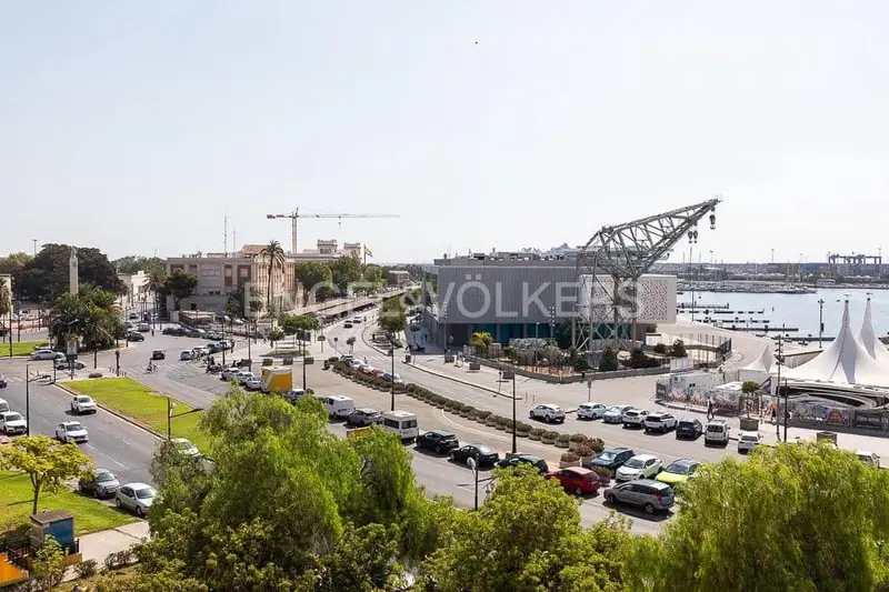 Apartamento en venta en El Grau Valencia ciudad 5 dormitorios vistas al mar