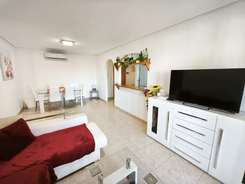 Apartamento en Orihuela Costa con Piscina y Garaje