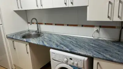 Apartamento en Alquiler Calle Laguna Amueblado con Garaje y Trastero